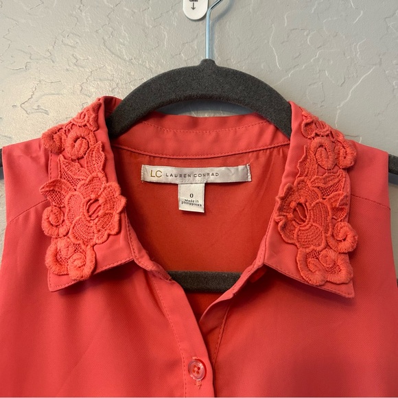 ⭐️LC Lauren Conrad salmon coral color sleeveless dress with lace collar size 0 - Picture 3 of 16